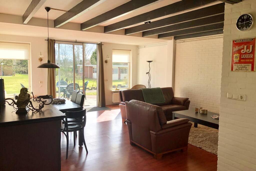 Vakantiebungalow In Bosrijke Omgeving Luttenberg Βίλα Εξωτερικό φωτογραφία